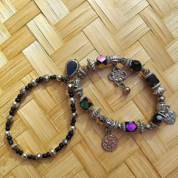 Charming Charlie faux pearl necklace, multiple medallions, stretchy bracelet set - Picture 4 of 4